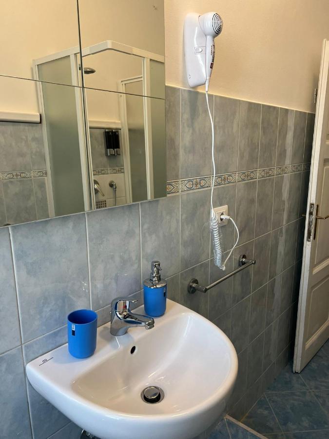 Havip Hotel Milan Bagian luar foto